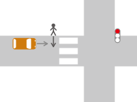 横断歩道手前での直進車との交通事故1